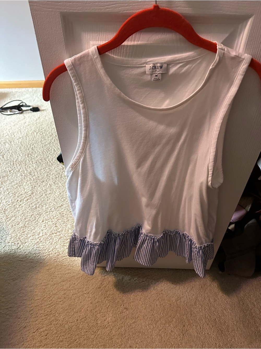 J crew tank medium EXCEL